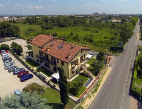  Residenza La Ricciolina  Верона